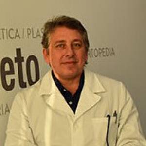 Dr. Niccolò Buzzoni Chirurgo Plastico