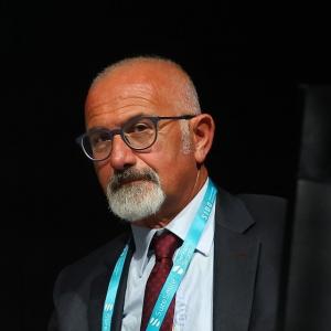 Prof. Vittorio Grenga Dentista o Odontoiatra