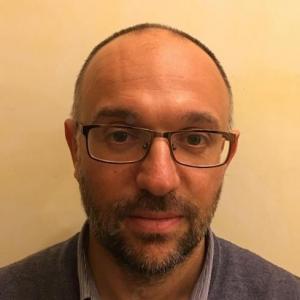 Dr. Simone Mariani Urologo